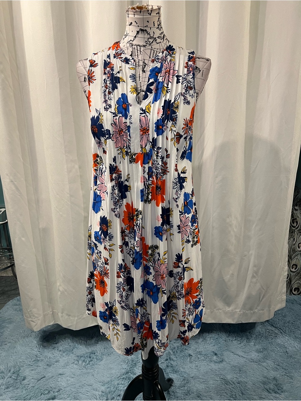 7 for $Old Navy White Sleeveless Dress with Blue, Orange & Pink Floral Print
